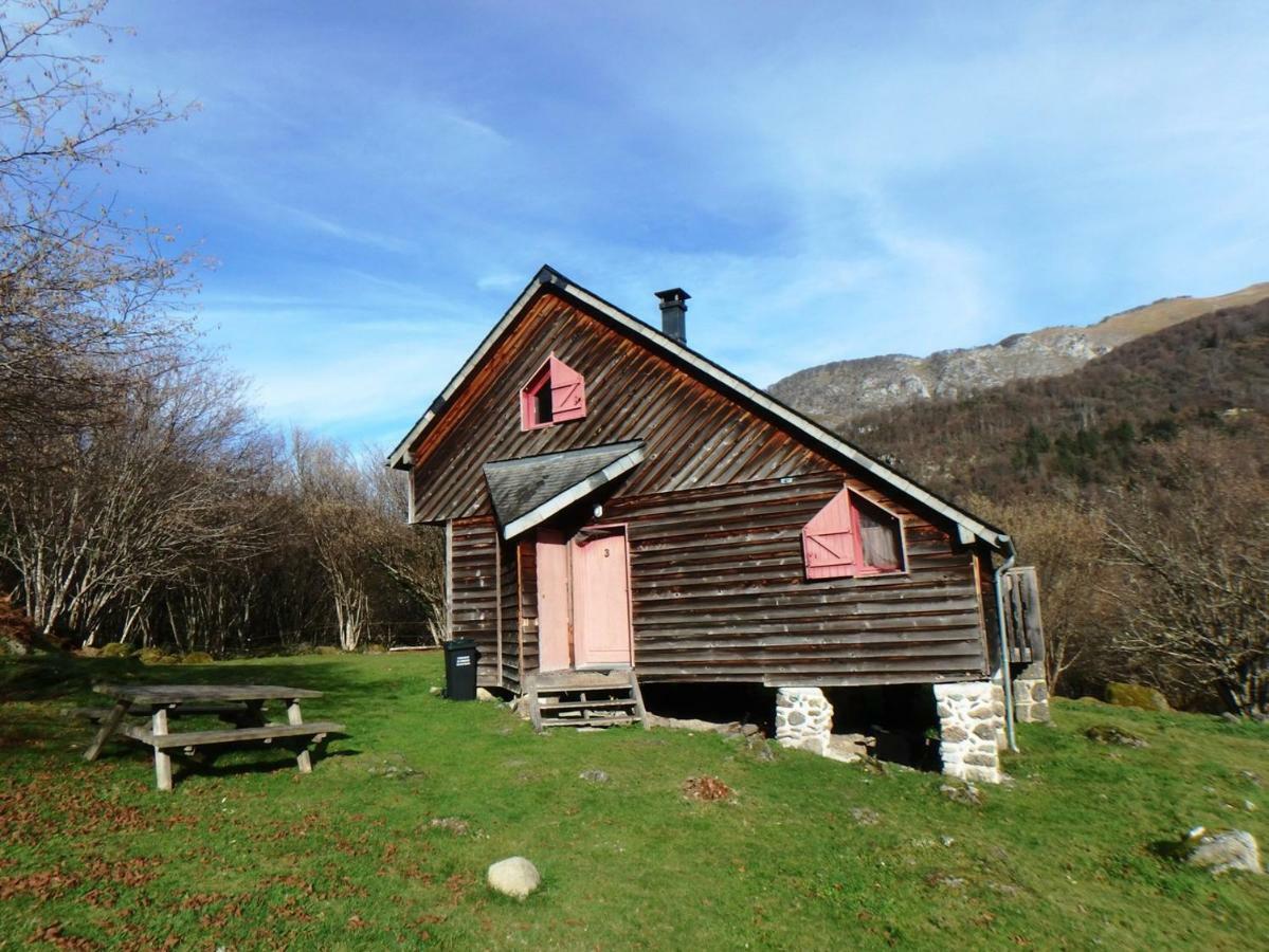 Les Chalets De La Foret D'Issaux Osse-en-Aspe ภายนอก รูปภาพ