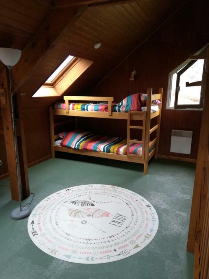 Les Chalets De La Foret D'Issaux Osse-en-Aspe ภายนอก รูปภาพ